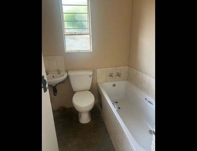 2 BEDROOM HOUSE FOR SALE IN EVATON WEST